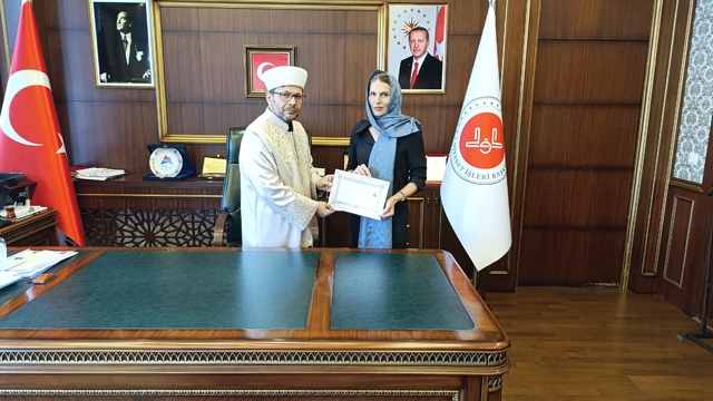 Bulgar kadın Bingöl'de Müslüman oldu