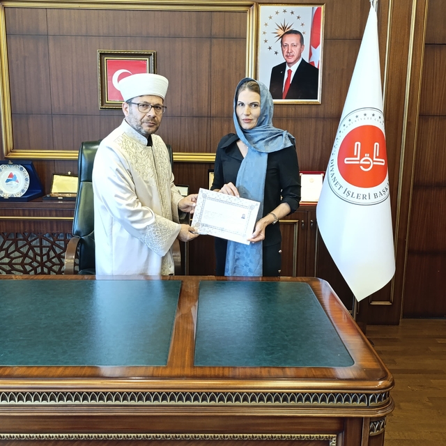 Bulgar kadın Bingöl'de Müslüman oldu