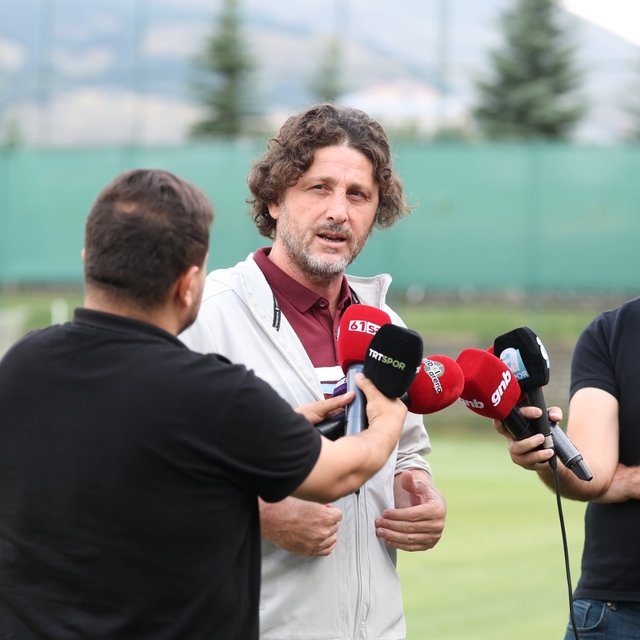 Fatih Tekke: Transferlerin biraz daha hızlı gelmesini istiyorum