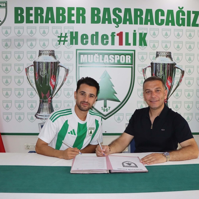 Muğlaspor'da imzalar atıldı