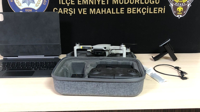 İzmir'de otomobilden hırsızlık yapan şüpheli yakalandı