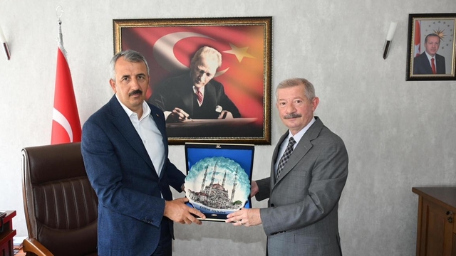 Edirne Valisi Yunus Sezer'den Keşan Kaymakamı Aziz Mercan'a ziyaret