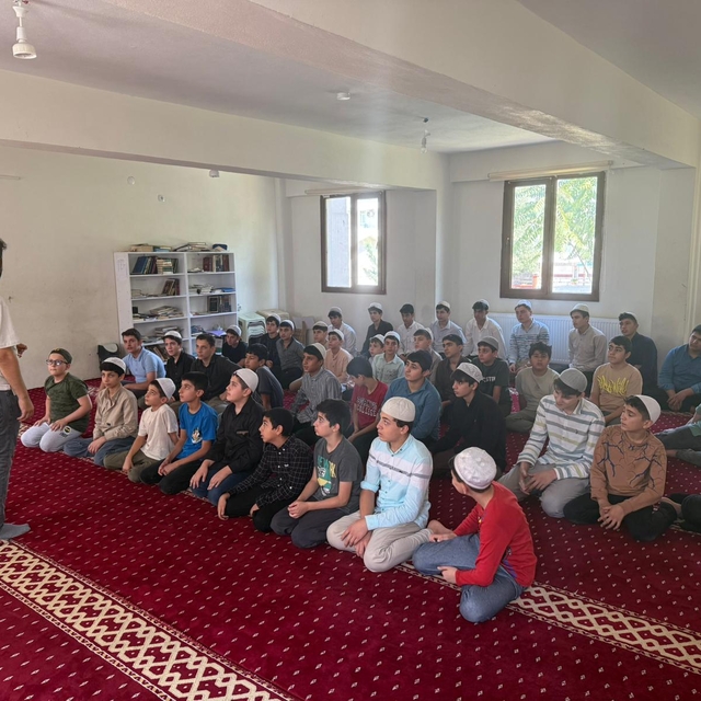 Batman'da Kur'an kursu öğrencilerine teknoloji bağımlılığı eğitimi verildi