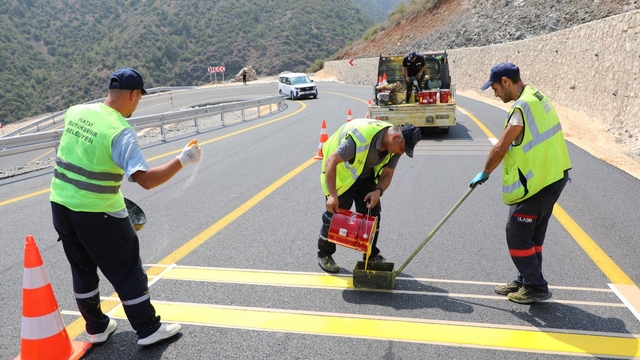 Hatay'da Serinyol-Madenli yolu açılışa gün sayıyor