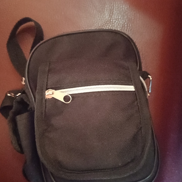 Kahramanmaraş'ta işçilerin bulduğu içinde para bulunan çanta sahibine tesli...