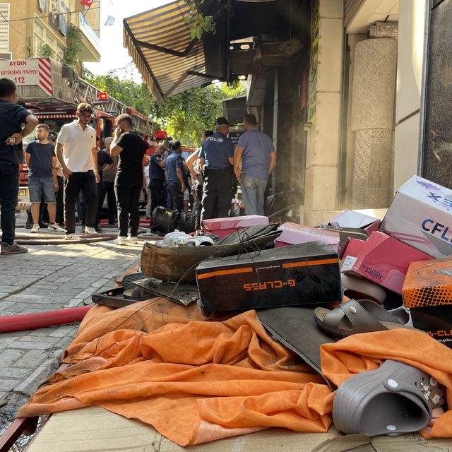 Aydın'da iş yerinde çıkan yangın söndürüldü