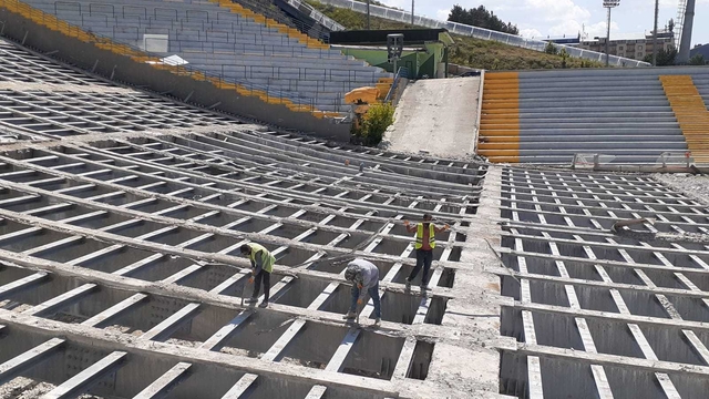 Erzurum'daki kayakla atlama kulelerinin pisti ahşap zemine çevriliyor