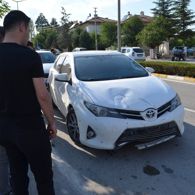 Çorum'da otomobille çarpışan ATV'nin sürücüsü yaralandı