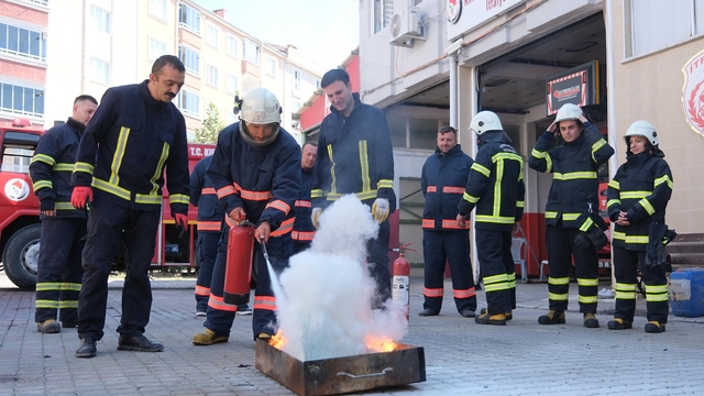 Kırklareli'nde itfaiye ekiplerine eğitim verildi