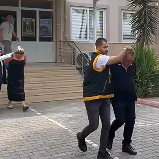 Emlakçı kuzeni 3 milyon lira haracı ödemeyince, iş yerini kurşunlattı