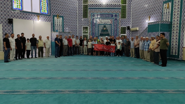 Bafra Gençlik Merkezi aileleri ve çocukları sabah namazında buluşturdu