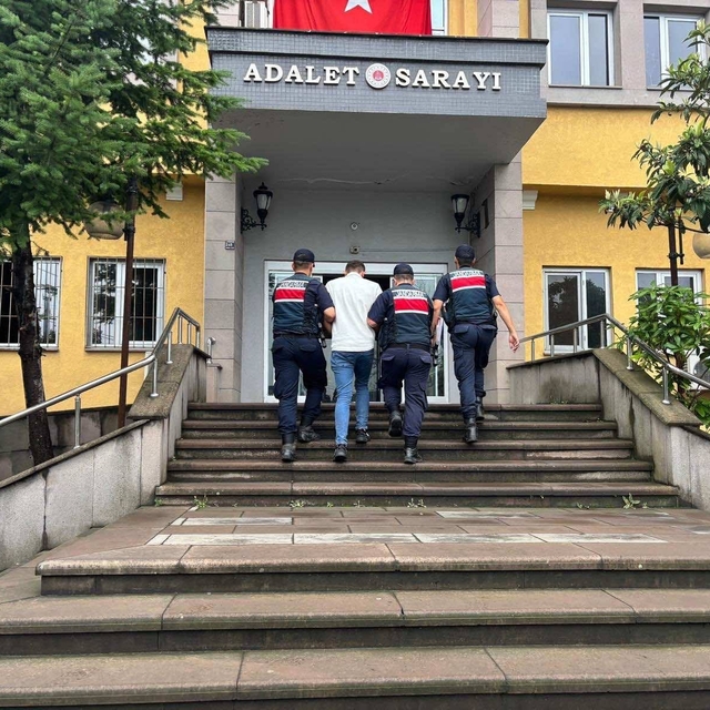 Artvin'de uyuşturucu operasyonunda yakalanan zanlı tutuklandı