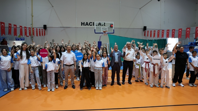 Hacılar'daki Yaz Spor Okulları'nda bu yıl 1000 öğrenci sporla buluştu