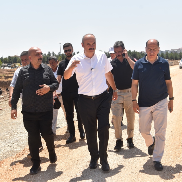 Vali Canalp yapımı süren çevreyolunu inceledi