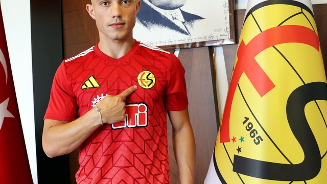 Menemen FK'da İsmail de gitti