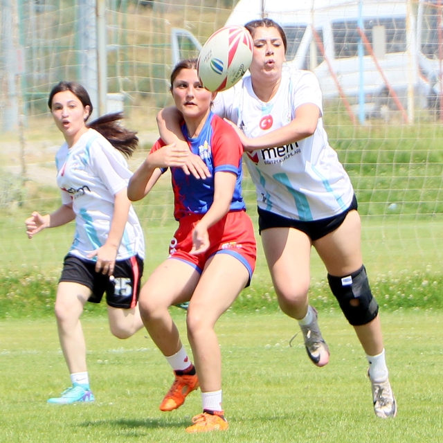 Ragbiciler İzmir bileti için ter döktü