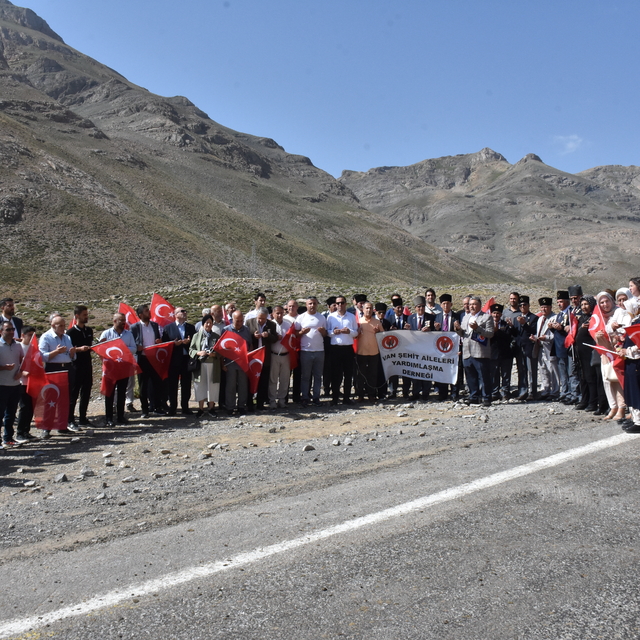 Van'da Sündüz Yaylası'nda şehit edilen 24 kişi için anma tören düzenlendi