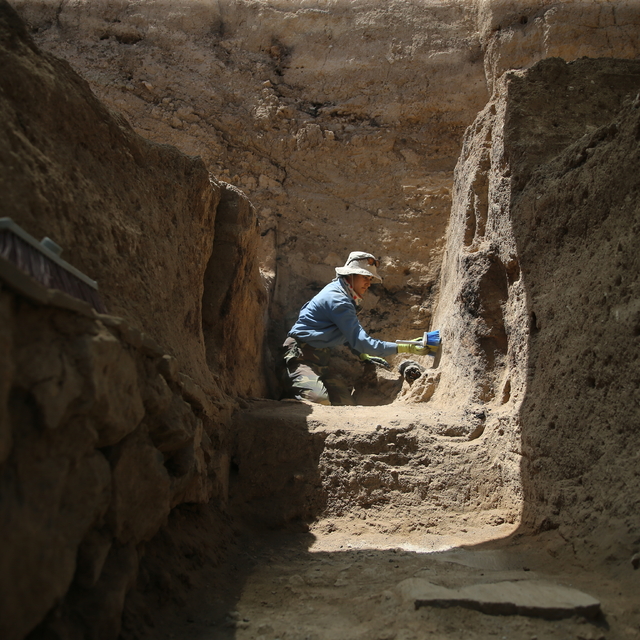 Ayanis Kalesi'nde savaş aletlerinin bulunduğu odaların sırrı araştırılıyor