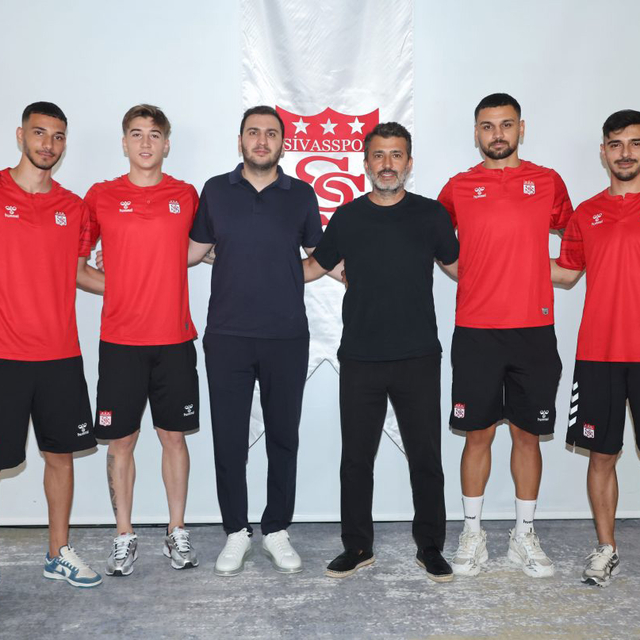 Sivasspor 4 oyuncuyla anlaşma sağladı
