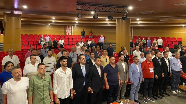 Antalyaspor'da başkanlığa Rıza Perçin seçildi