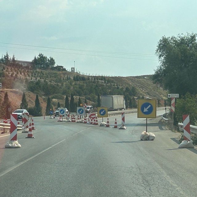 Eskişehir-Kütahya kara yolunda bakım onarım çalışması başladı