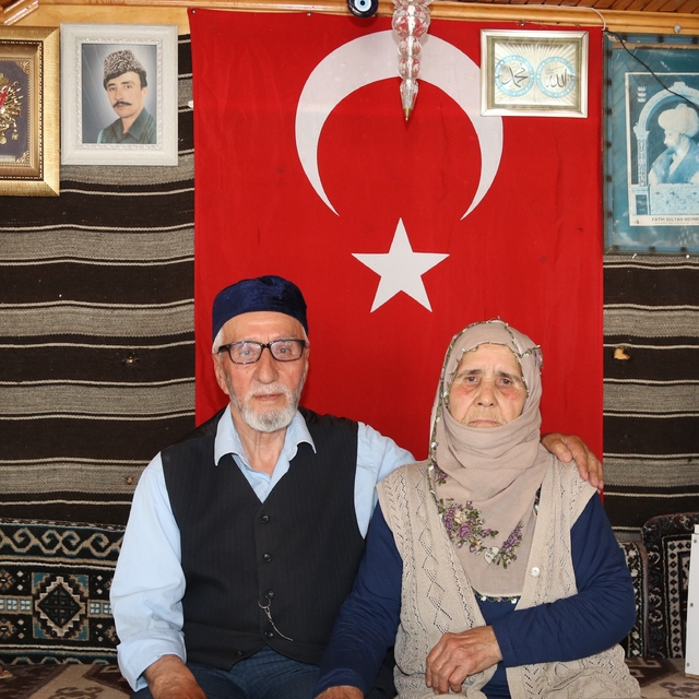 Gürel çifti, karşılıklı hoşgörü ve sevgi ile evliliklerinde 60 yılı geride...