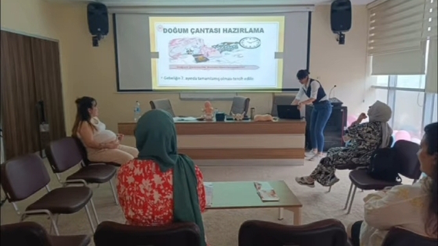 Cide Devlet Hastanesinde "Gebe okulu" eğitimleri devam ediyor