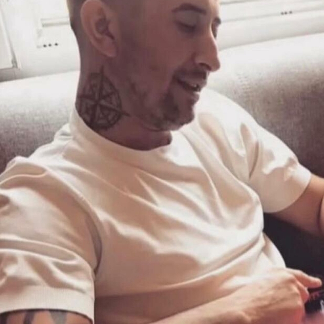 Yerine işe alınan site görevlisini baltayla öldürdü