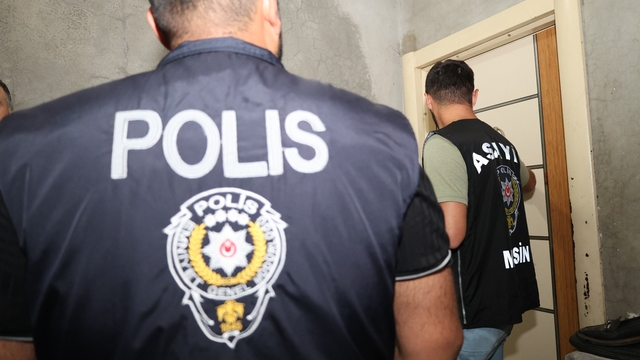 Mersin'de firari 20 hükümlü ve 61 şüpheli yakalandı