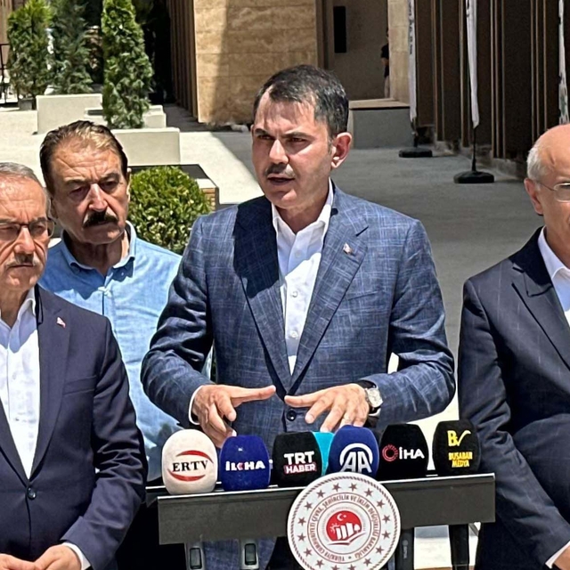 Bakan Kurum: 300 bininci konutumuzun anahtarlarını da önümüzdeki ay teslim...