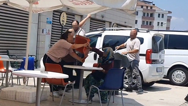 Bebeğinin ölüm haberini alan anne, eşinin ailesine saldırdı