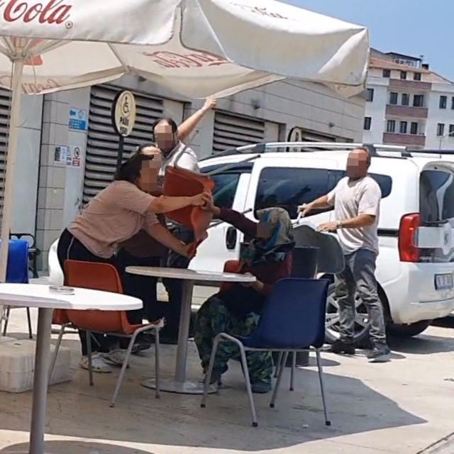 Bebeğinin ölüm haberini alan anne, eşinin ailesine saldırdı