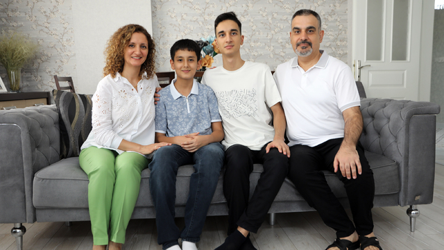 Gaziantep'te 2 kardeş bir hafta arayla Türkiye birincisi oldu