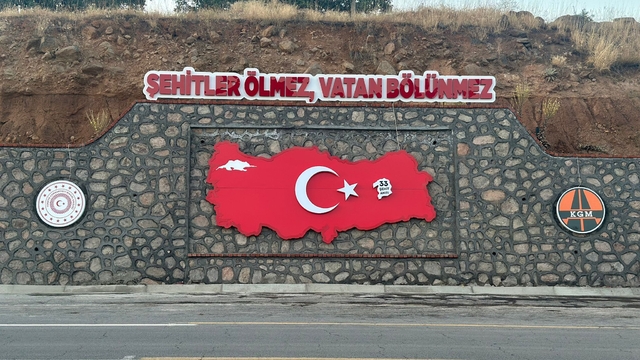Bingöl'de "33 Er Şehitler Anıtı" karşısına ay yıldızlı Türkiye haritası yerleştirildi