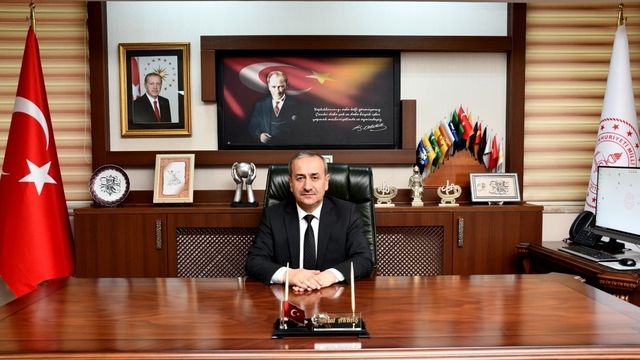 Karabük'te 4 öğrenci AYT'den tam puan aldı