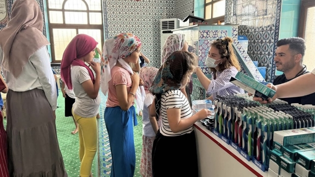 Kırıkhan'da Kur'an kursu öğrencilerine yönelik ağız ve diş sağlığı taraması yapıldı