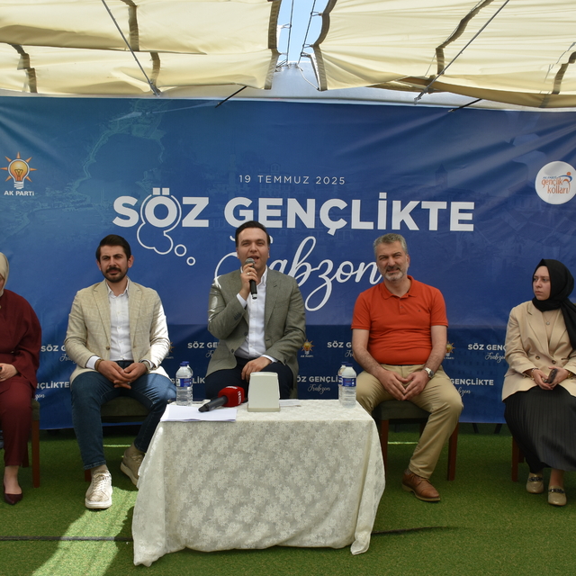AK Parti Gençlik Kolları Genel Başkanı İbiş Trabzon'da konuştu: