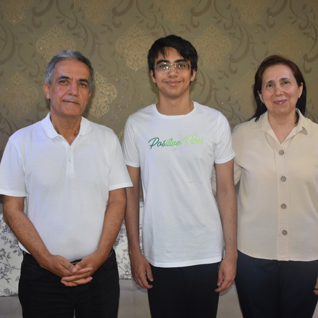 YDT İngilizce birincisi Sarak, bilgisayar mühendisi olmak istiyor