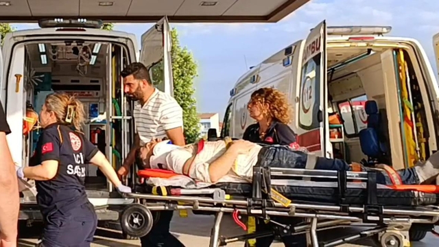 Arkadaşını ziyarete gittiği inşaatın asansör boşluğuna düşüp, ağır yaralandı