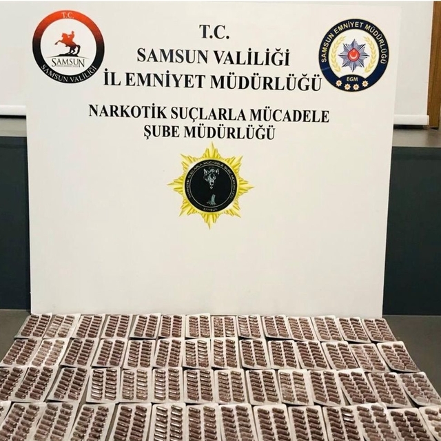 Samsun'da uyuşturucu operasyonunda 4 zanlı yakalandı