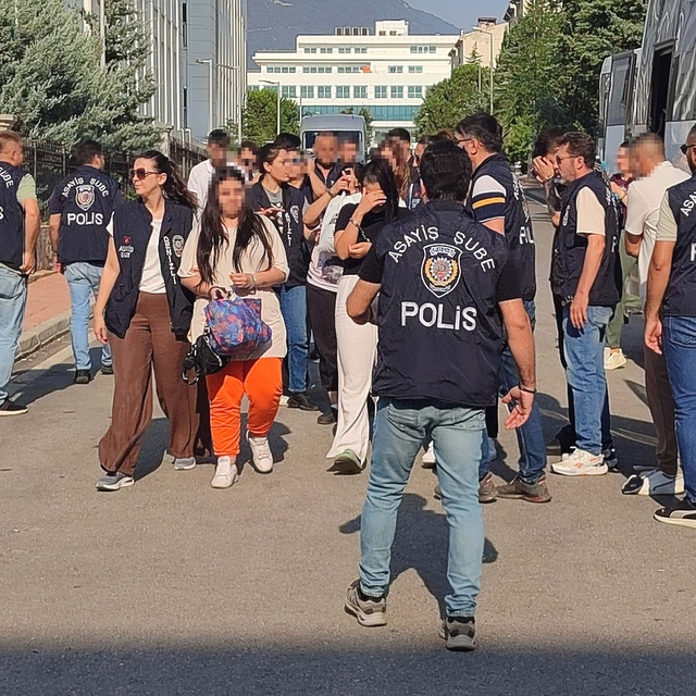 Eskort dolandırıcılığına ikinci dalga operasyonu; 9 tutuklama