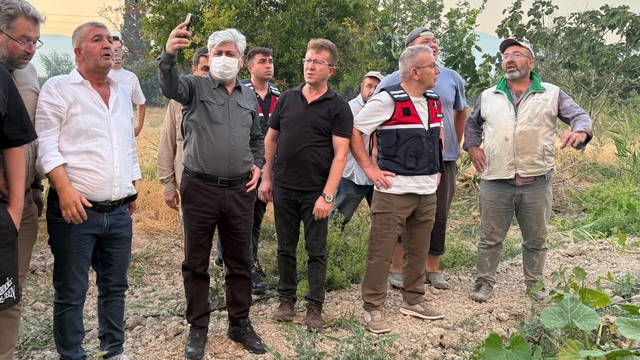 Sakarya'da orman yangını; 2 mahalle tahliye edildi (4)