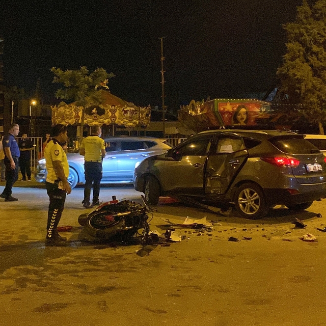 Adana'da otomobille çarpışan motosikletin sürücüsü öldü