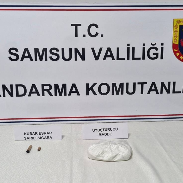 Samsun'da uyuşturucuyla yakalanan 3 kişiye gözaltı