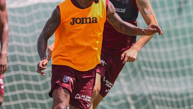 Trabzonspor günün ilk çalışmasını gerçekleştirdi