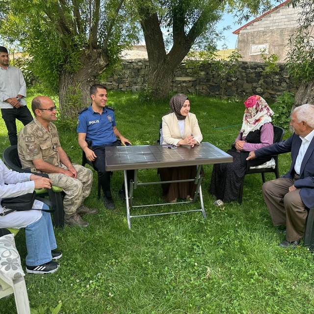 Görevine başlayan Taşlıçay Kaymakamı Kılıç, esnafı ziyaret etti