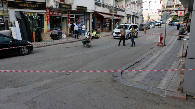 Malatya'da eski eşi tarafından silahla vurulan kadın hayatını kaybetti
