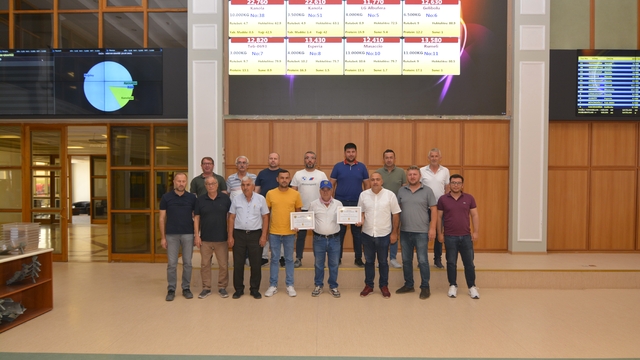 Edirne'de yeni mahsul ayçiçeğinin kilogramı 30 liradan satıldı