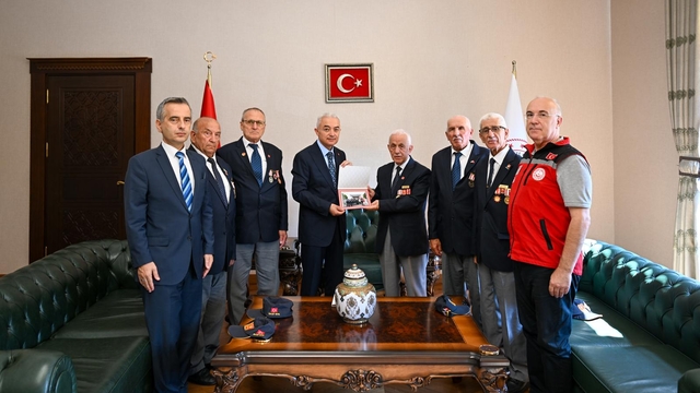 Kırklareli Valisi Turan, gazilerle bir araya geldi