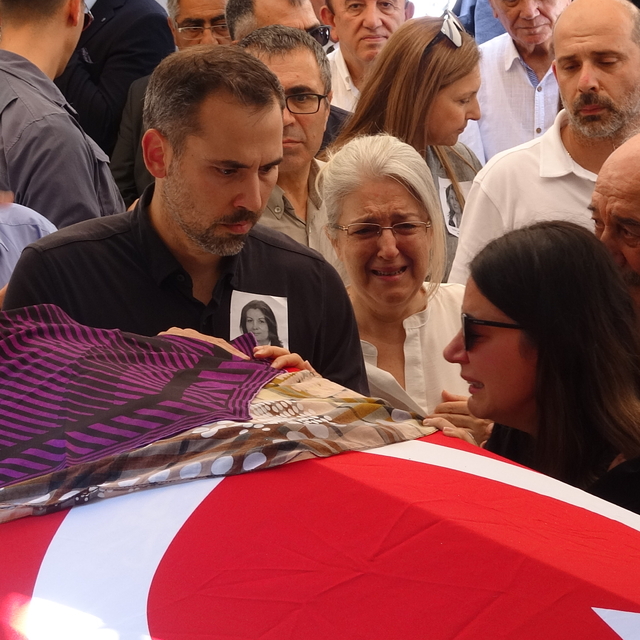 Eski CHP Bursa Milletvekili Karabıyık'ın cenazesi, memleketine gönderildi